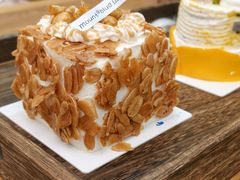-山与蓝·轻糖鲜果蛋糕(勒泰店)
