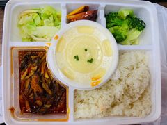 鱼香肉丝饭-老娘舅(文晖路店)