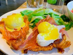-Common Table · Brunch & Coffee