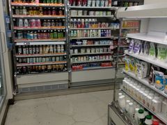 -711便利店(第二儿童医院店)