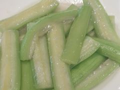 -渝信川菜 · 川味家常菜(财富购物中心店)