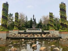 公园南门-聚龙山公园
