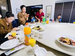 -鸭王烤鸭店(三里河店)