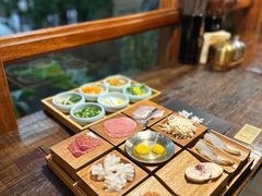 -银米·云南传统过桥米线(双廊黑金冠店)