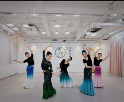 -深舞形体民族舞蹈工作室