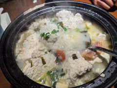 -魏铭鱼头捞饭(晋阳路店)