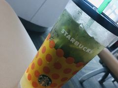 -星巴克臻选(南京金茂览秀城店)
