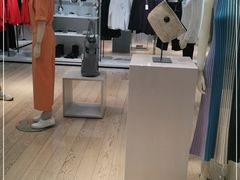 -COS(环球港店)