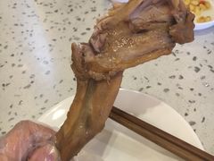 -兔行天下-鸿鹤鲜锅兔(中海国际店)