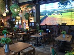 大堂-临界音乐酒馆·小龙虾·江湖菜(华熙LIVE·鱼洞店)