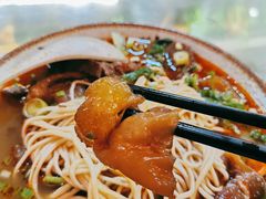 半筋半肉面-金杨拉面王小吃面馆·牛三宝面·红烧牛肉粉