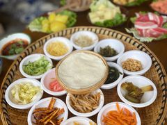 -包整·丝娃娃(一览甲秀楼风景店)