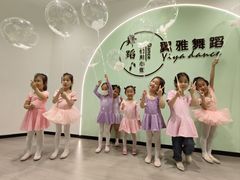 -百联临沂购物中心(临沂路店)