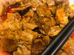 -爆炸头阿姨小四川正宗川味小吃(无任何分店)