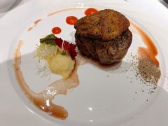 菲力牛排配香煎鹅肝-王品牛排(杭州大厦店)