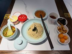 -裕兴记•蟹黄面馆(人民广场店)