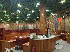 大堂-袁小二大东北铁锅炖(吉祥村总部)