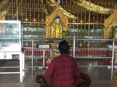 -ခြောက်ထပ်ကြီးရွှေသာလျောင်းဘုရားကြီး