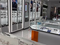 -光明眼镜·蔡司授权(徐泾店)