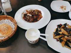武大郎烧饼-老牌坊•鲁菜名店•地道济南菜(大观园商埠店)