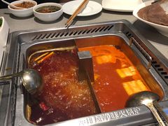 鸳鸯锅-海底捞火锅(八佰伴店)