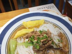 -霸蛮湖南菜·牛肉粉(荣京西街店)