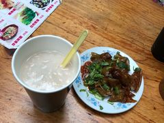 牛奶花生汤-老宅原住民沙茶面精品小吃(龙头路店)