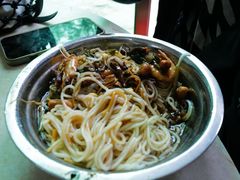 -灵山卢梅燕粉店