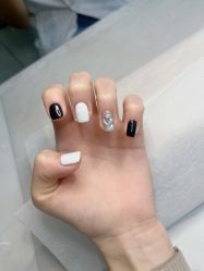 -董小姐日式美甲美睫·皮肤管理