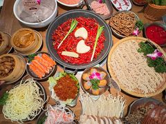 -巴卤社老火锅(财富店)