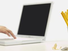 -Apple手机电脑(百脑汇店)