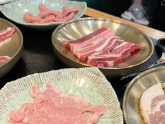 -臻牛烤肉