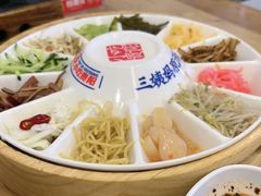 -怪噜范·老贵阳街头名小吃(汇金星力城店)
