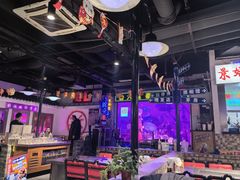 -马路牙子烧烤音乐酒馆(望京店)