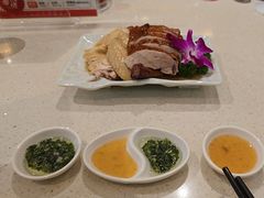 -香港新发烧腊茶餐厅(水围店)