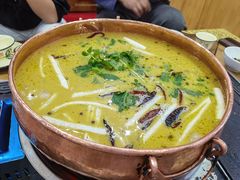 -三锅莊·牦牛肉火锅·香格里拉特色藏餐宴请餐厅(昆明创始店)