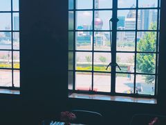 靠窗位-YUE·6·西式融合餐厅(外滩六号店)