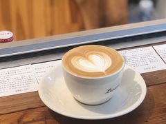 拿铁-LEO CAFE