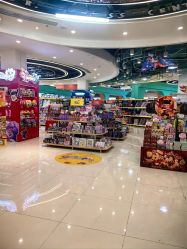 -卡通派潮品玩具折扣仓(青岛新城吾悦广场店)