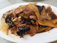 -吕四渔港码头海鲜餐厅