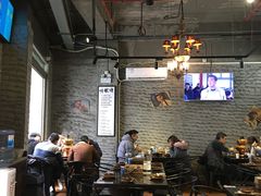 大堂-巴四老城区炭火蛙锅(张江店)