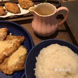 西兰花搭配了他家特制的酱汁 味道适中清爽