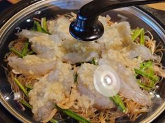 蒜蓉粉丝虾锅-洪兴砂锅·融合砂锅菜(三站店)