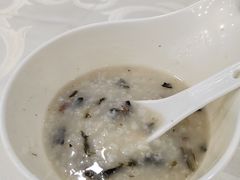 菜干咸骨粥-鼎珑点心仔(燕塘店)