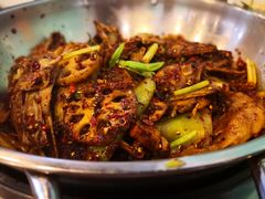 主打的干锅鸭头-安诚居干锅鸭头(八角店)