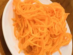 腌制的红萝卜丝和洋葱-巴依家新疆手抓饭(菱角湖万达店)
