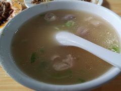 肥肠豆汤-温记府廟豆汤饭·始于1955年(海椒店)