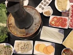 -楼外楼大刀肉传统火锅居(繁荣路店)