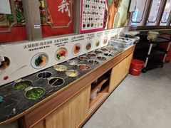 -钱小主·自助回旋烤肉火锅餐厅(东方新天地店)