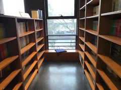 -外研书店(北京外国语大学西校区北外国际大厦店)